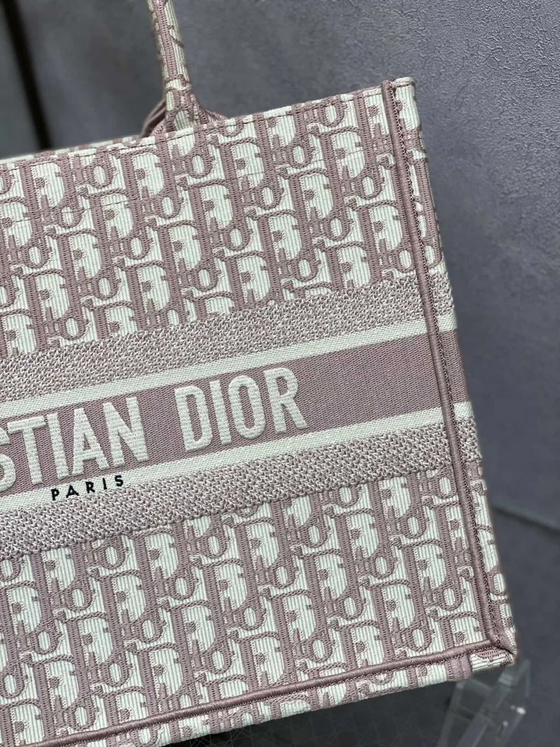 FashionForward Christian Dior Shopping Bags 46932
