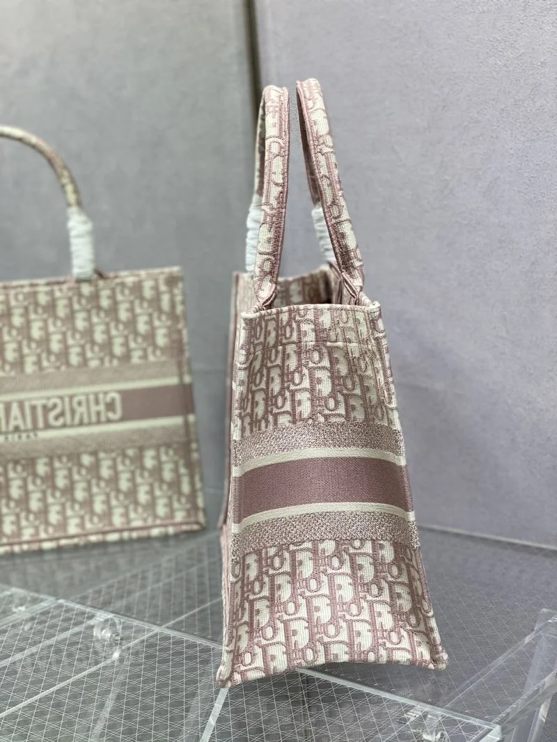 FashionForward Christian Dior Shopping Bags 46932