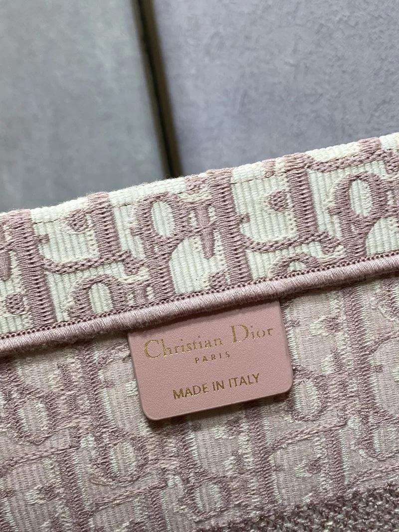 FashionForward Christian Dior Shopping Bags 46932