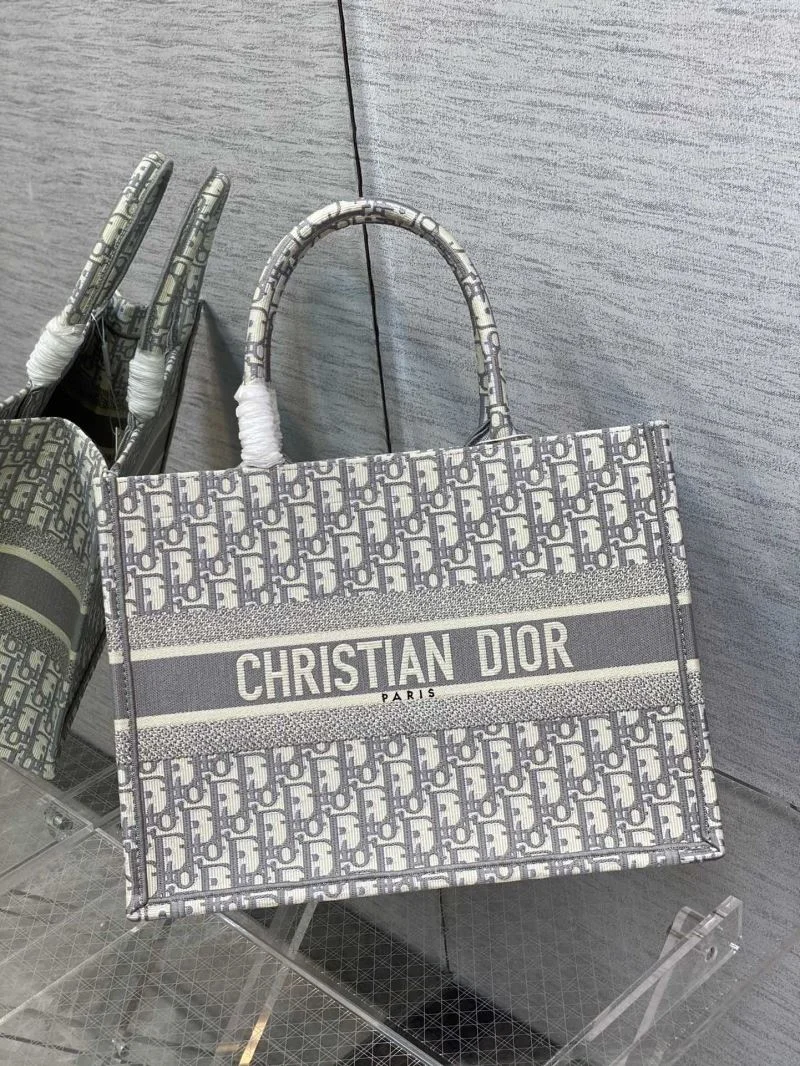 Christian Dior Shopping Bags WrinkleFree 46897