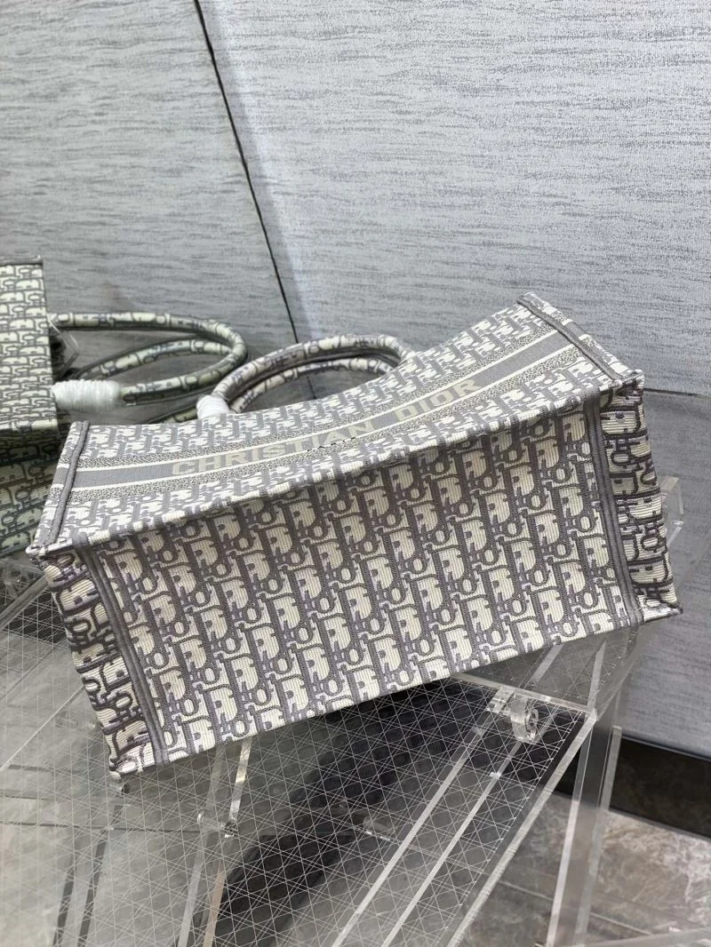 Christian Dior Shopping Bags WrinkleFree 46897