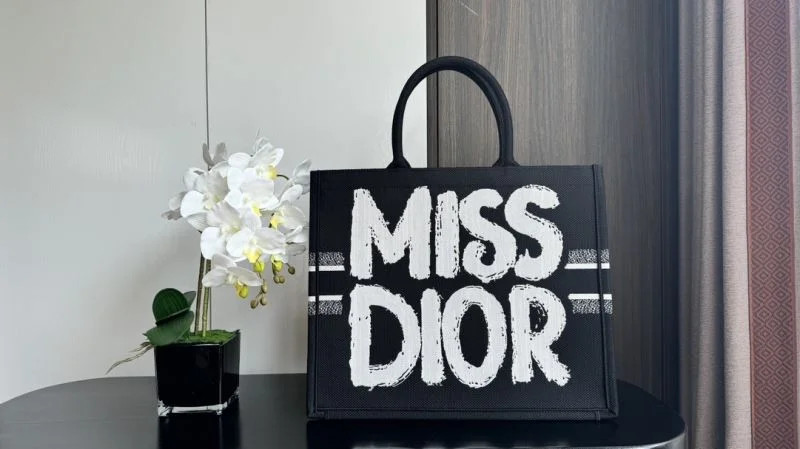 Christian Dior Shopping Bags QuickDry 46874