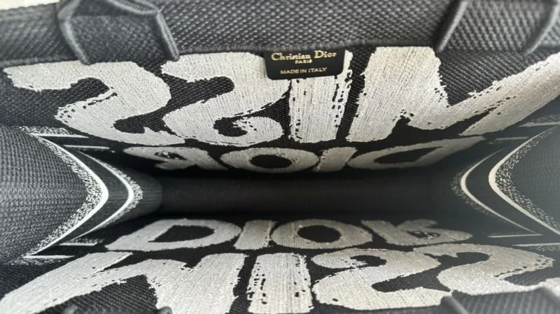 Christian Dior Shopping Bags QuickDry 46874