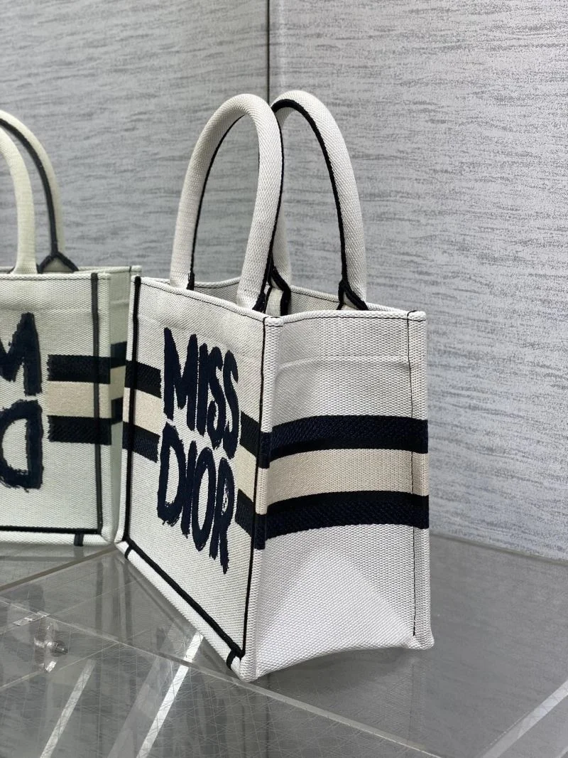 Christian Dior Shopping Bags GoodFit 46875