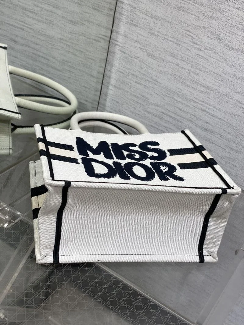 Christian Dior Shopping Bags GoodFit 46875