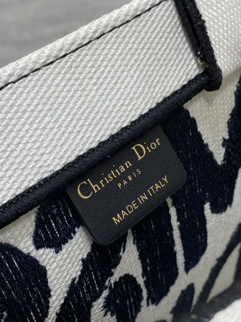 Christian Dior Shopping Bags GoodFit 46875