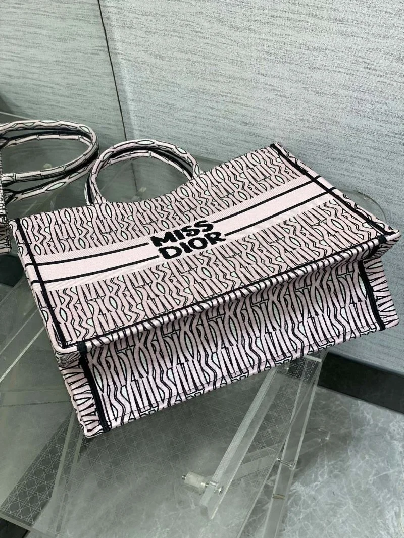 Christian Dior Shopping Bags Unisex 46861