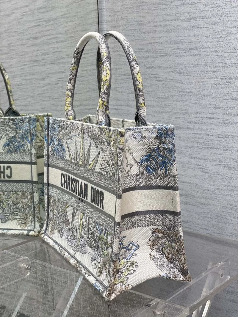 Christian Dior Shopping Bags Unisex 46852