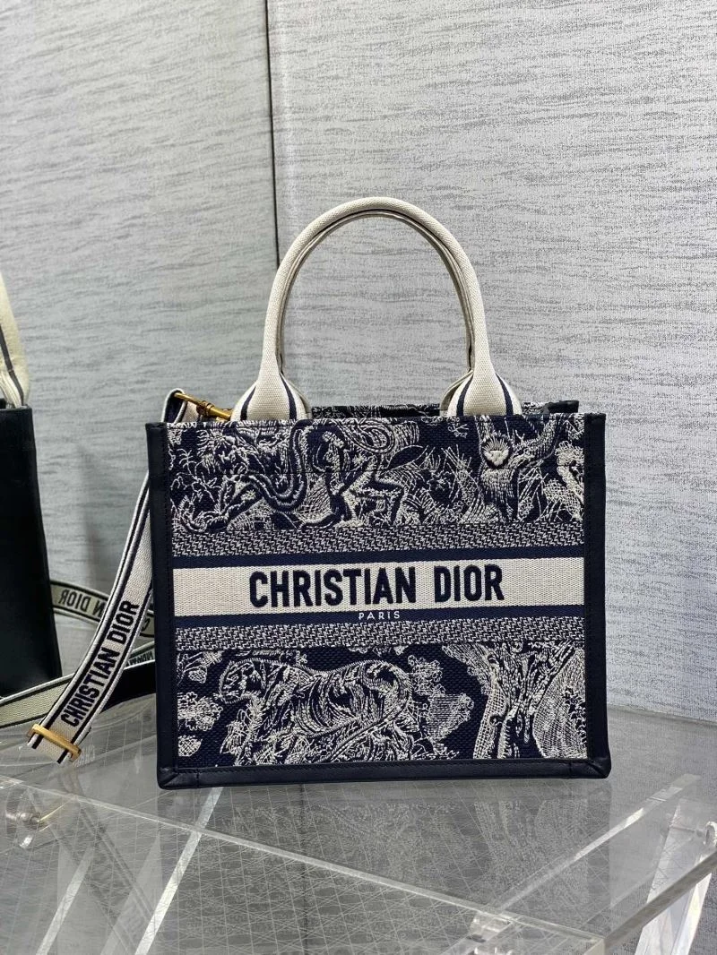 Christian Dior Shopping Bags Attractive 46842