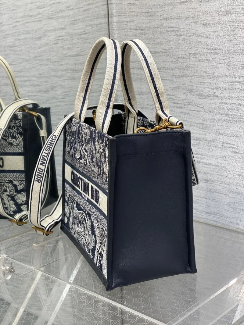 Christian Dior Shopping Bags Attractive 46842