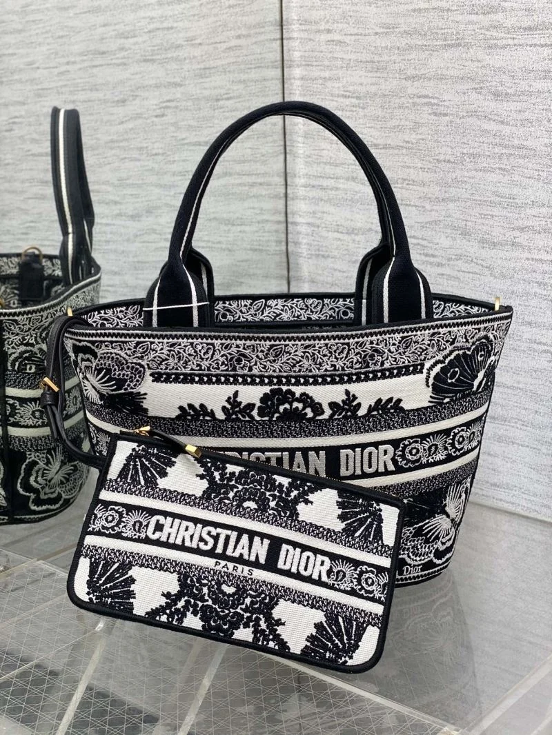 Trendsetting Christian Dior Shopping Bags 46838