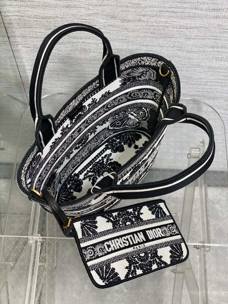 Trendsetting Christian Dior Shopping Bags 46838