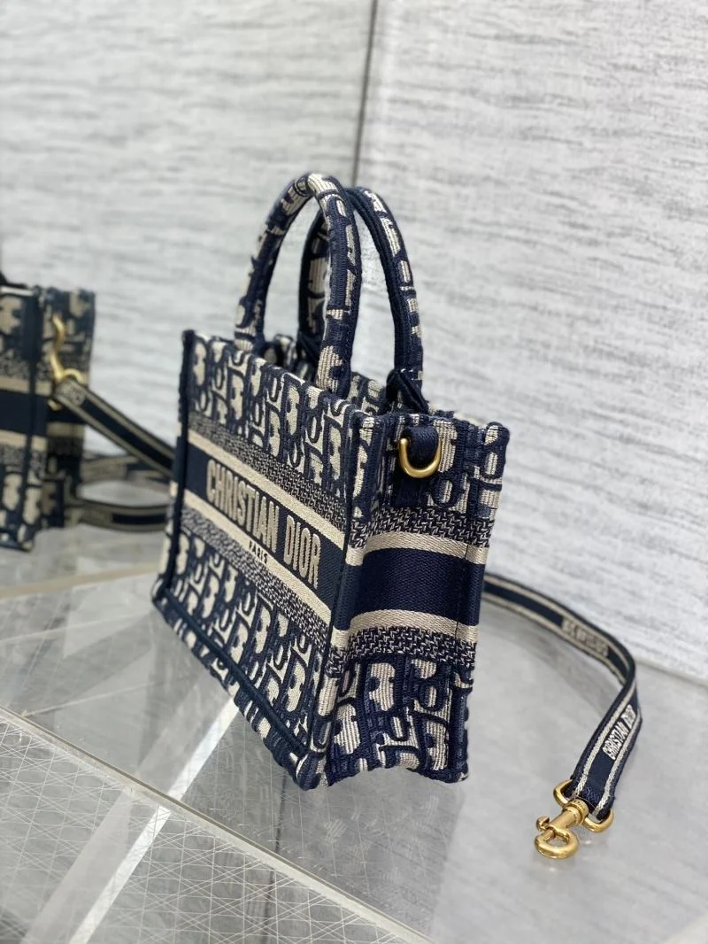 Resilient Christian Dior Shopping Bags 46884