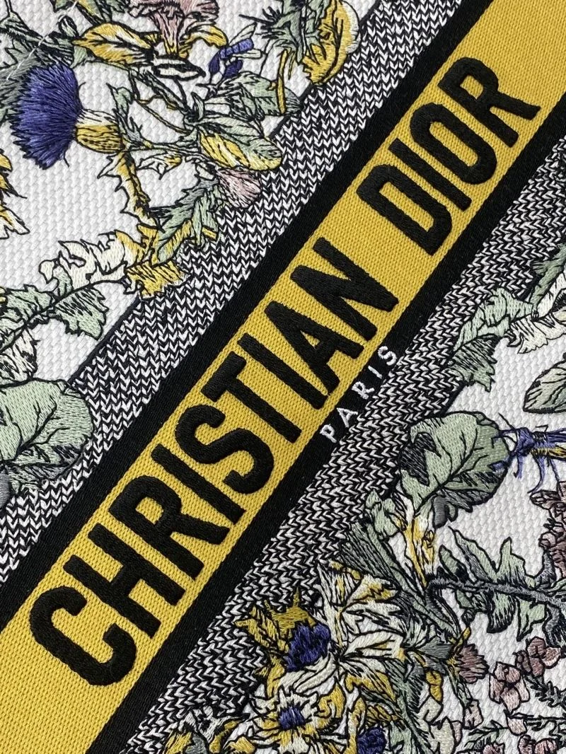 GoodFit Christian Dior Shopping Bags 46834