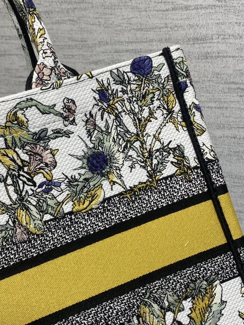 GoodFit Christian Dior Shopping Bags 46834