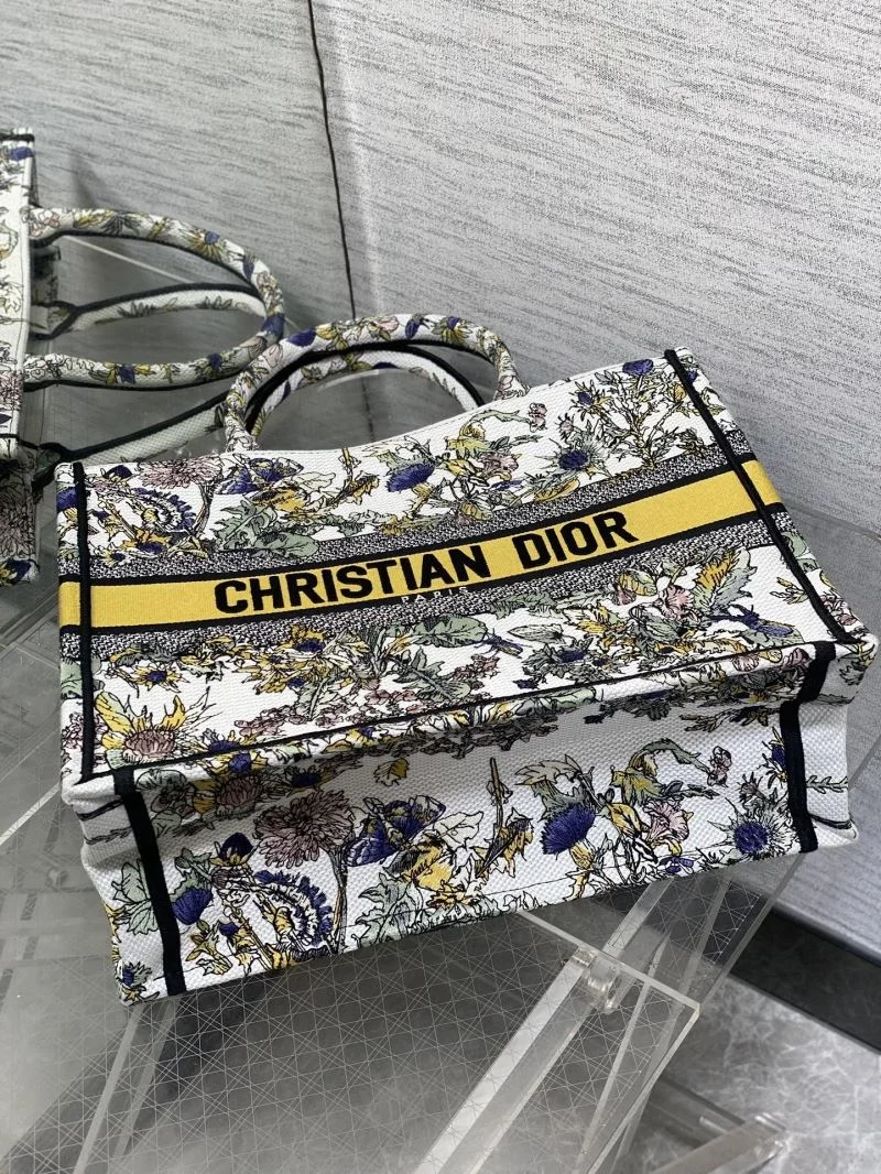GoodFit Christian Dior Shopping Bags 46834