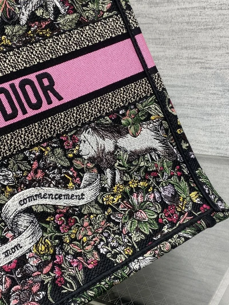 FreshLook Christian Dior Shopping Bags 46833