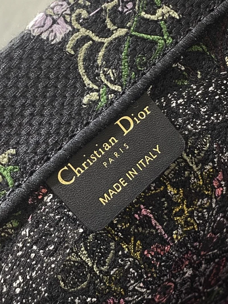 FreshLook Christian Dior Shopping Bags 46833