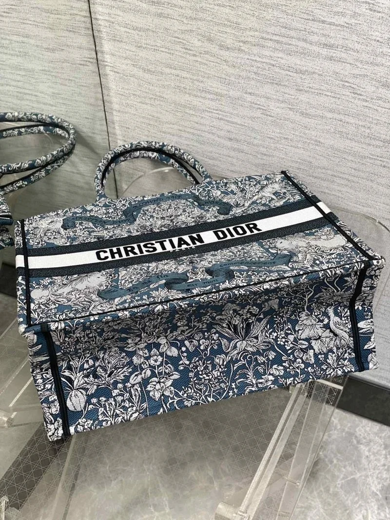 Chic Christian Dior Shopping Bags 46831