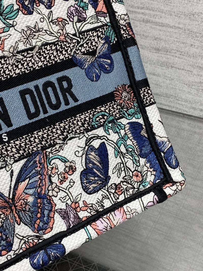 Vibrant Christian Dior Shopping Bags 46826