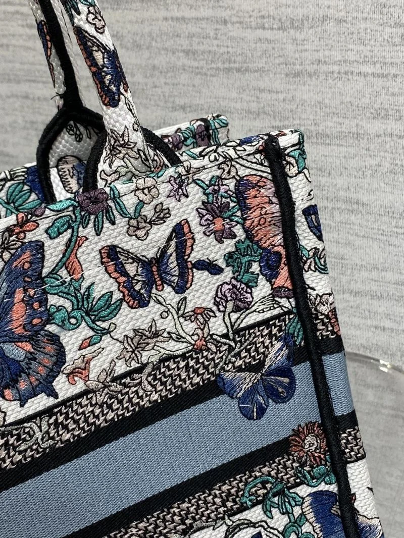 Vibrant Christian Dior Shopping Bags 46826