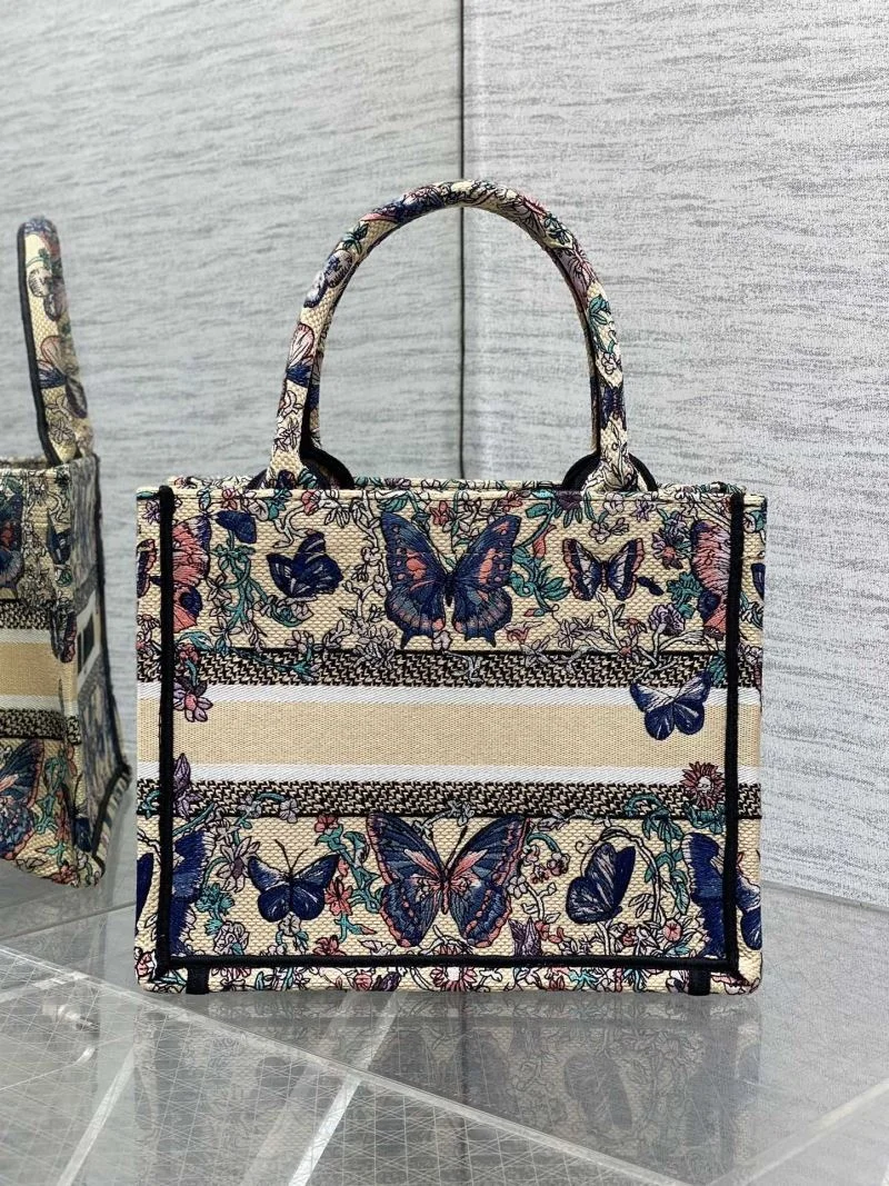 EyeCatching Christian Dior Shopping Bags 46859