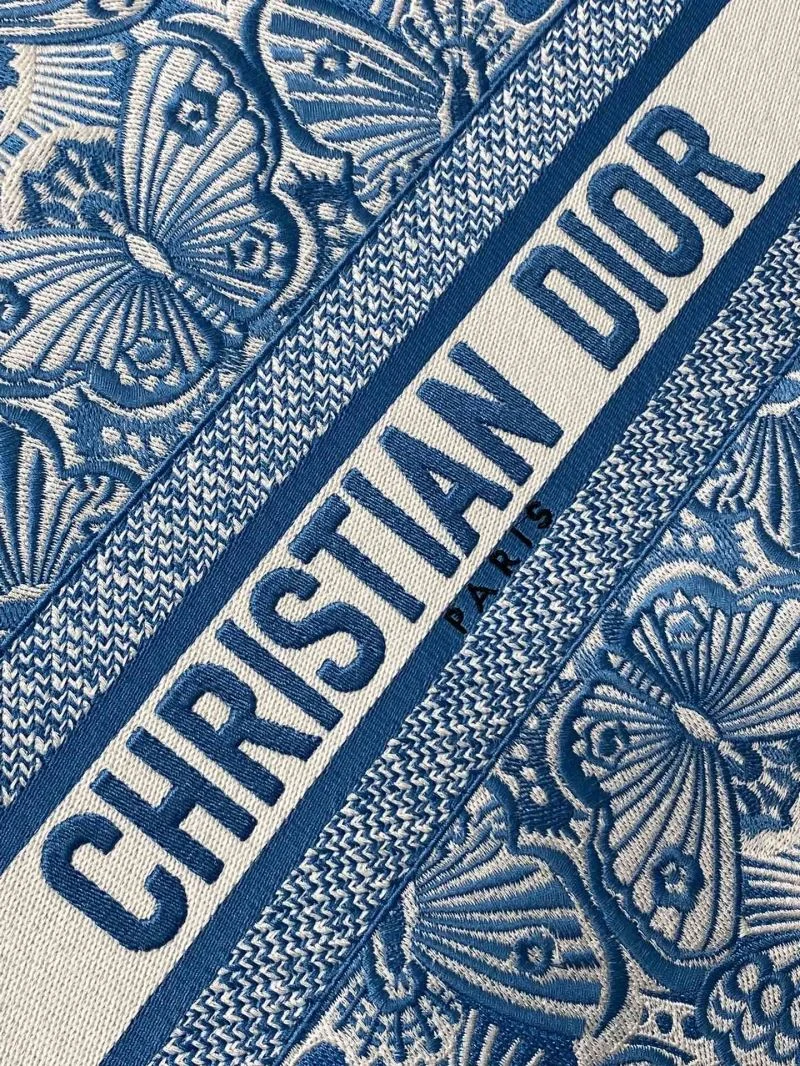 Sophisticated Christian Dior Shopping Bags 46856