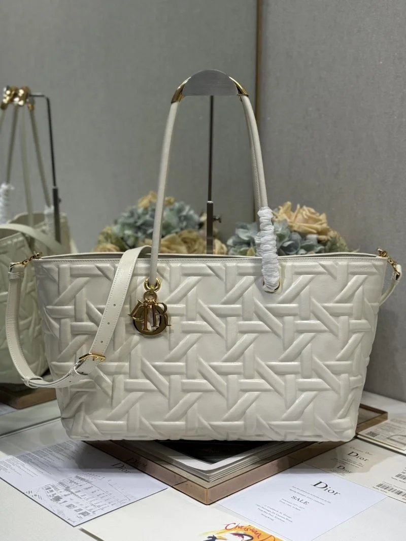 RelaxedFit Christian Dior Shopping Bags 46820