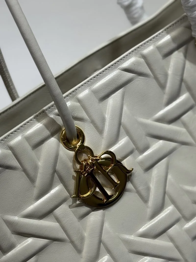 RelaxedFit Christian Dior Shopping Bags 46820