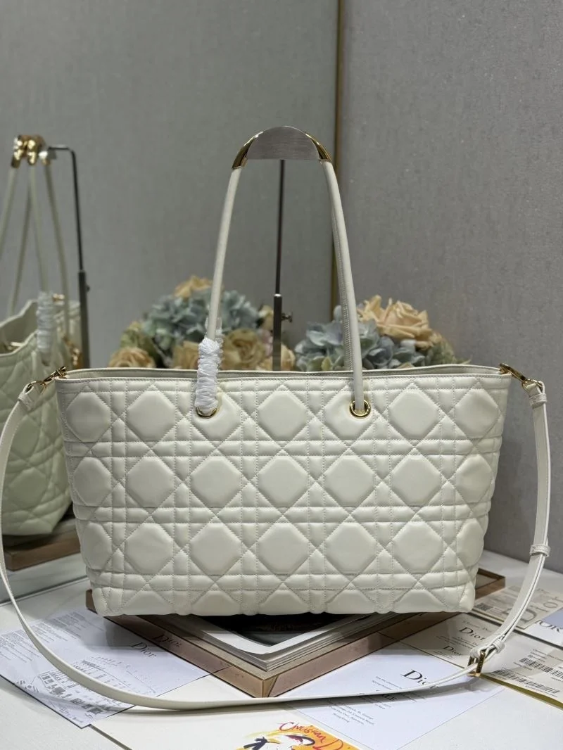 Refined Christian Dior Shopping Bags 46814