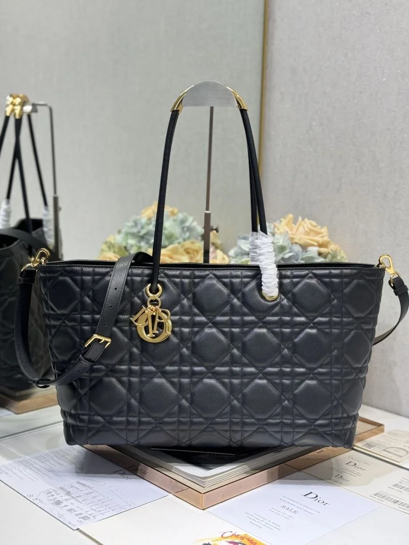 Christian Dior Shopping Bags Seasonal 46819