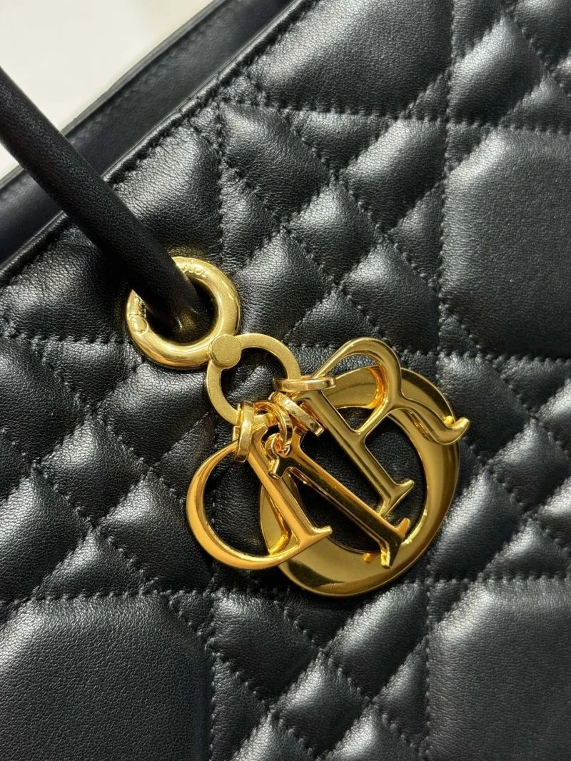 Christian Dior Shopping Bags UrbanStyle 46840