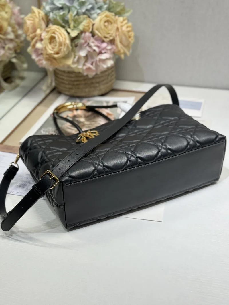 Christian Dior Shopping Bags UrbanStyle 46840