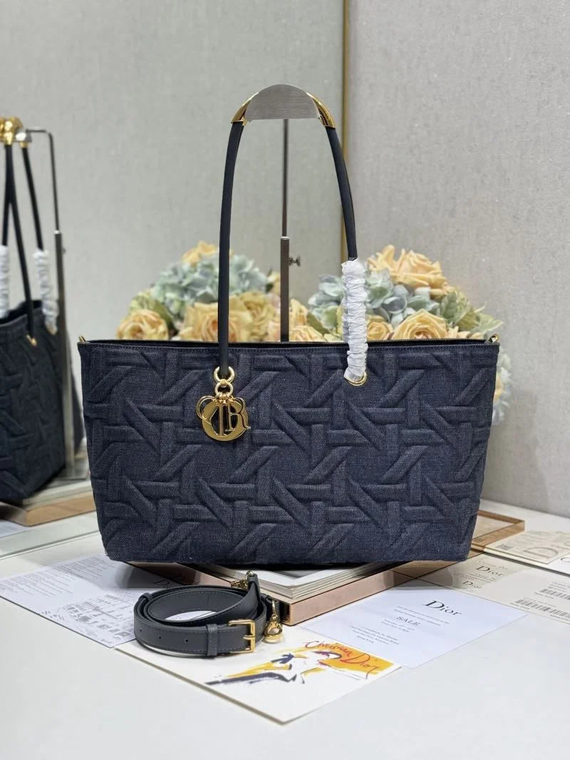 Christian Dior Shopping Bags Vibrant 46803