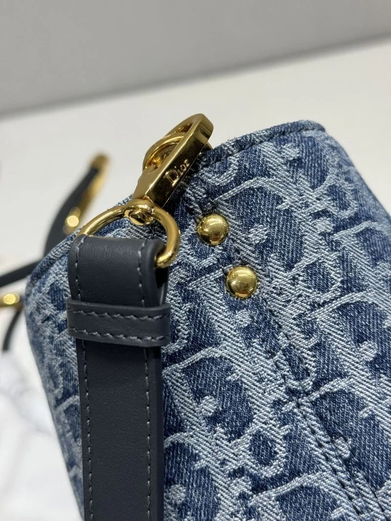 Elegant Christian Dior Shopping Bags 46949
