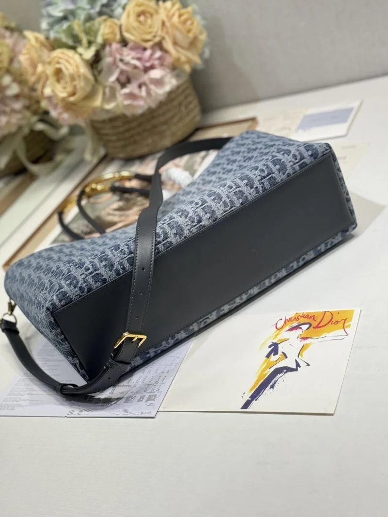 Elegant Christian Dior Shopping Bags 46949