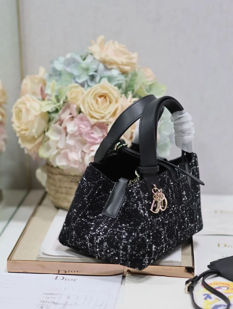 Chic Christian Dior Shopping Bags 46800