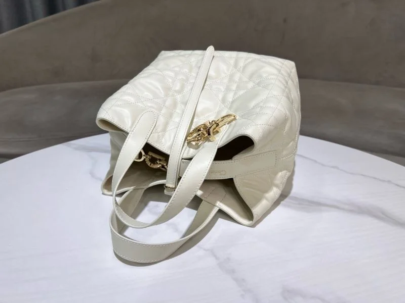 Christian Dior Shopping Bags Casual 46802