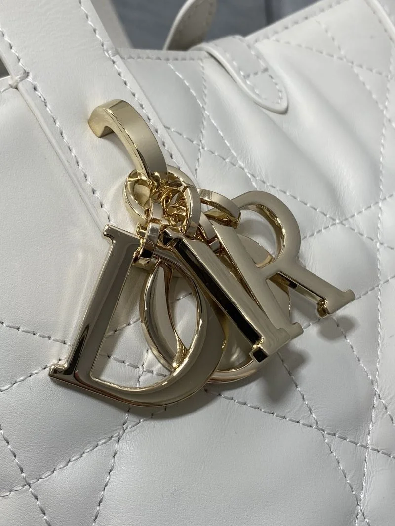 RelaxedFit Christian Dior Shopping Bags 46797
