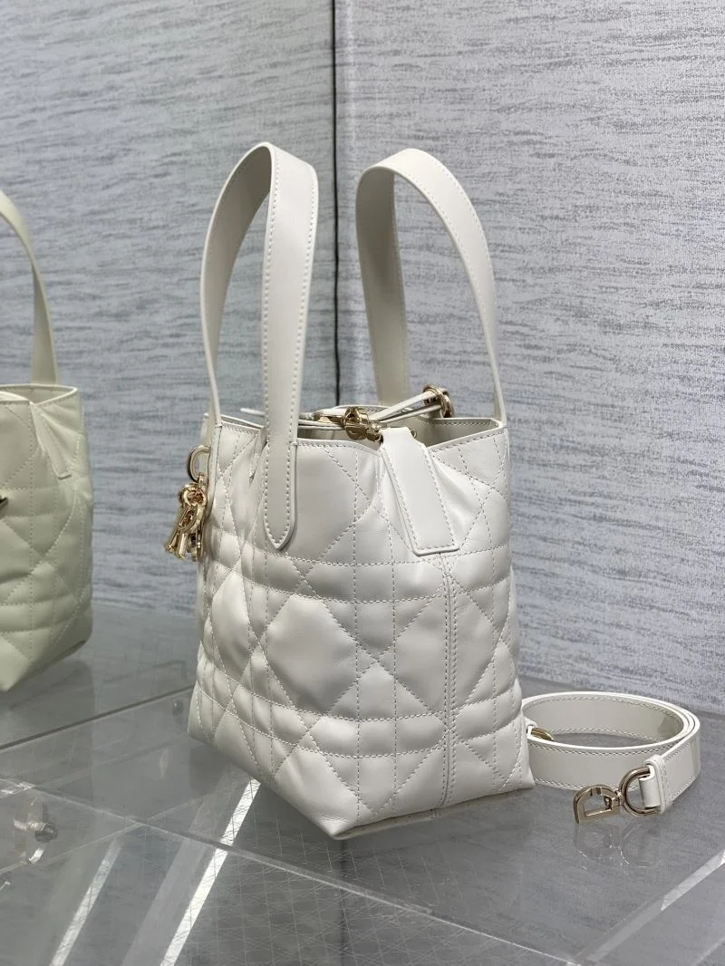 RelaxedFit Christian Dior Shopping Bags 46797