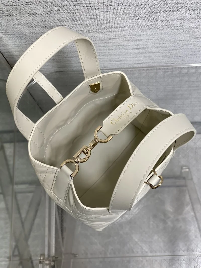 RelaxedFit Christian Dior Shopping Bags 46797
