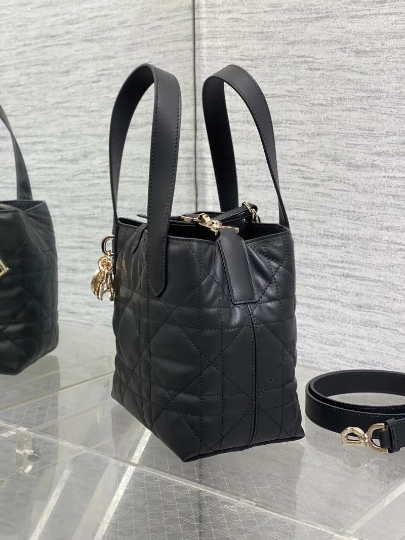 Functional Christian Dior Shopping Bags 46796