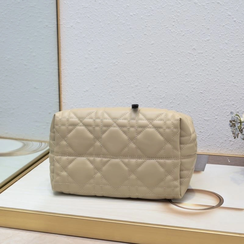 Cozy Christian Dior Shopping Bags 85523