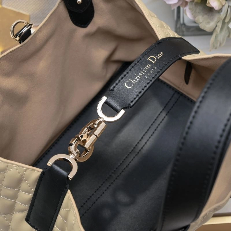 Cozy Christian Dior Shopping Bags 85523