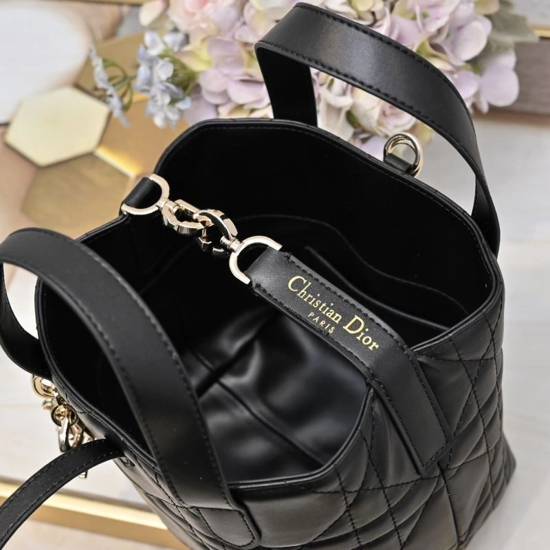 Christian Dior Shopping Bags DailyWear 85545