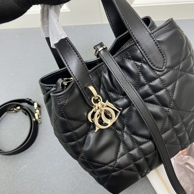 Christian Dior Shopping Bags FashionForward 84253