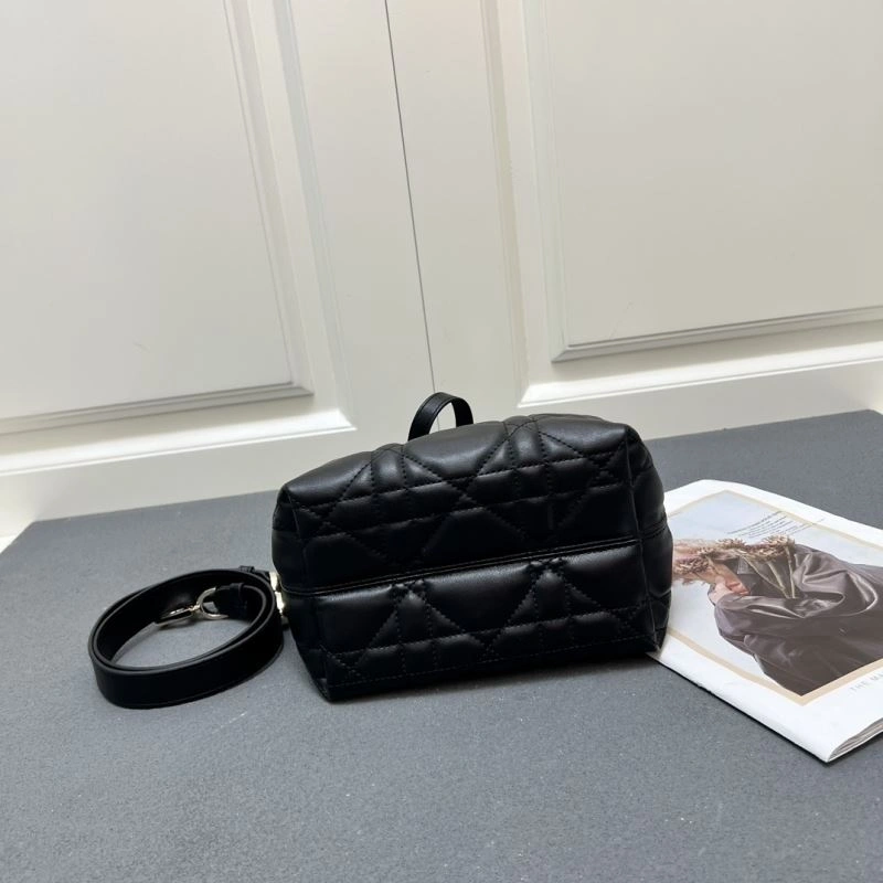 Christian Dior Shopping Bags FashionForward 84253