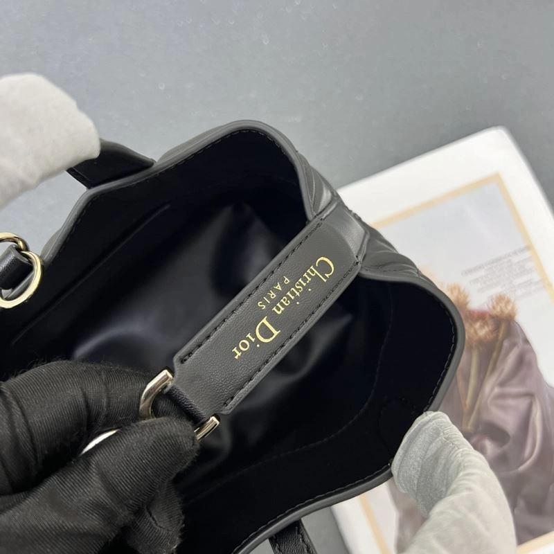 Christian Dior Shopping Bags FashionForward 84253