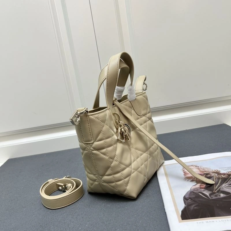 Christian Dior Shopping Bags Bright 84251