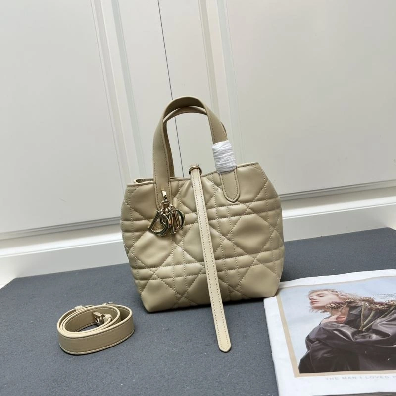 Christian Dior Shopping Bags Bright 84251